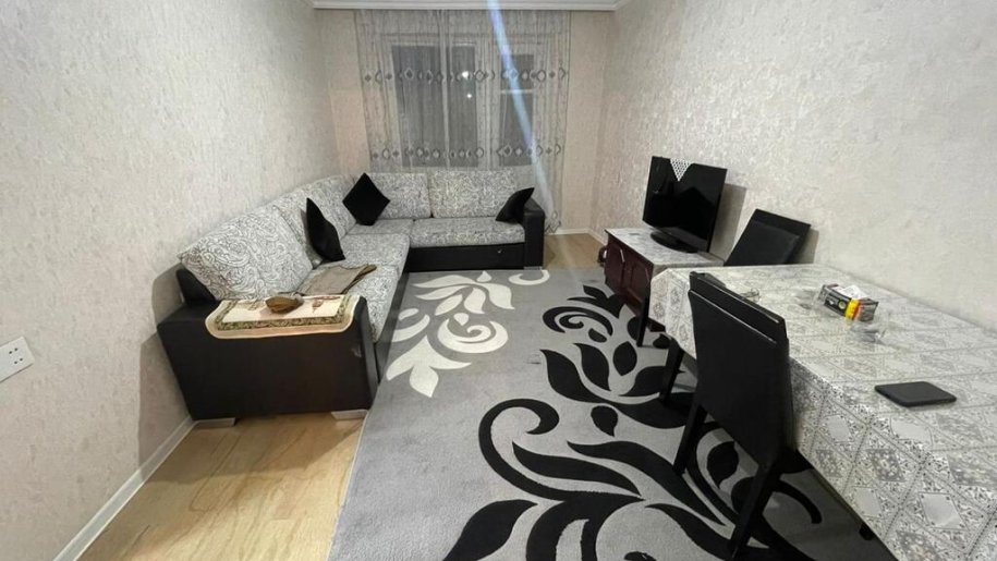 Kirayə verilir 3 otaqlı köhnə tikili, 80 m², Qara Qarayev m.-6
