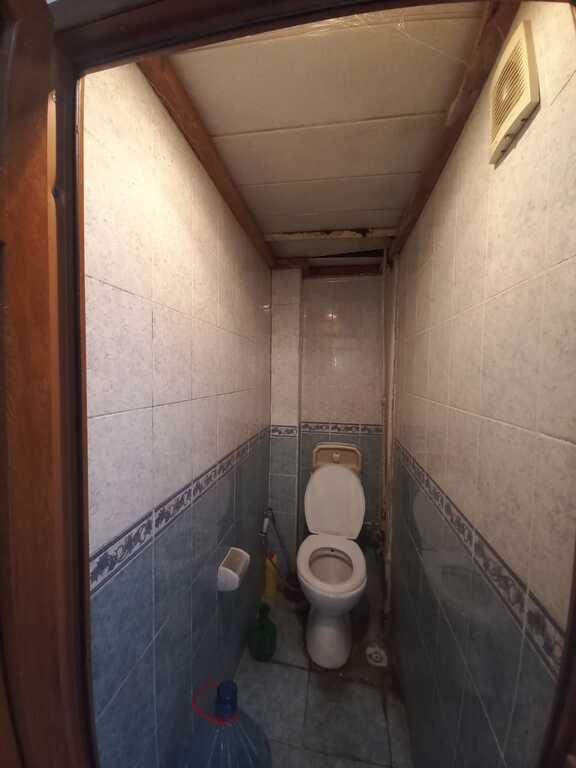 Satılır 2 otaqlı köhnə tikili, 65 m², İnşaatçılar m.-8