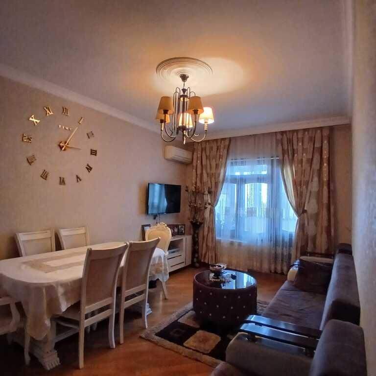 Satılır 3 otaqlı köhnə tikili, 80 m², Memar Əcəmi m.-1