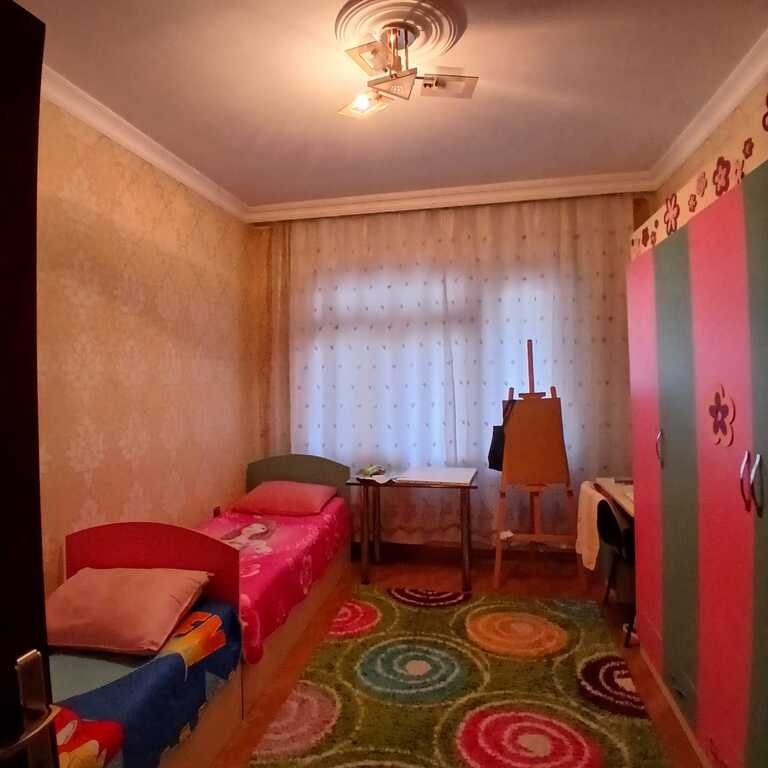 Satılır 3 otaqlı köhnə tikili, 80 m², Memar Əcəmi m.-9