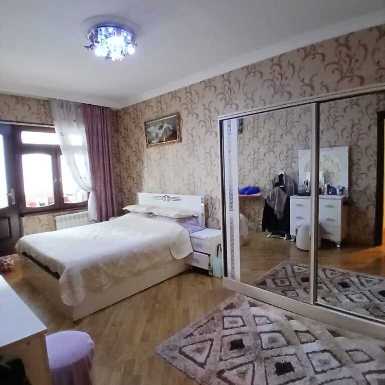 Satılır 3 otaqlı köhnə tikili, 80 m², Memar Əcəmi m.-12