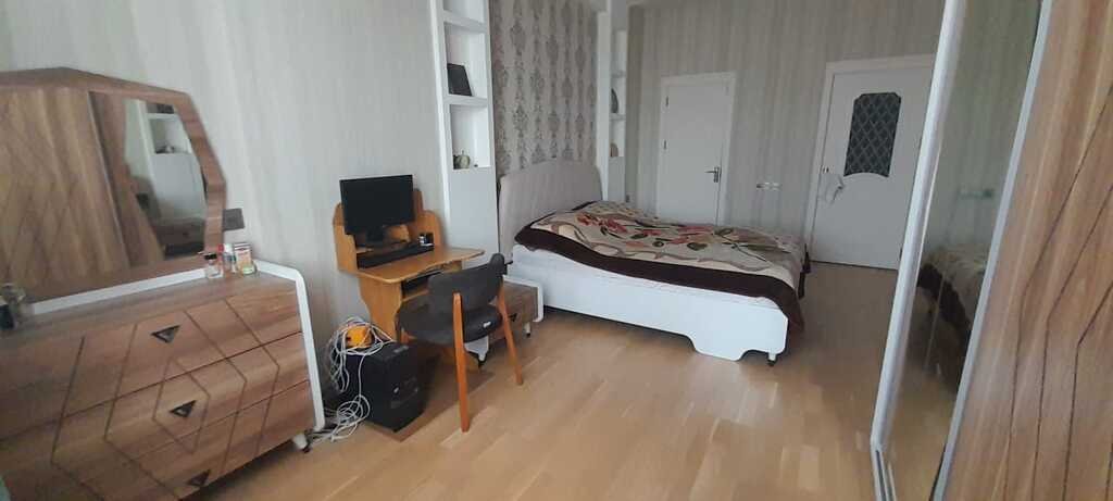 Kirayə verilir 4 otaqlı yeni tikili, 122 m², İnşaatçılar m.-5