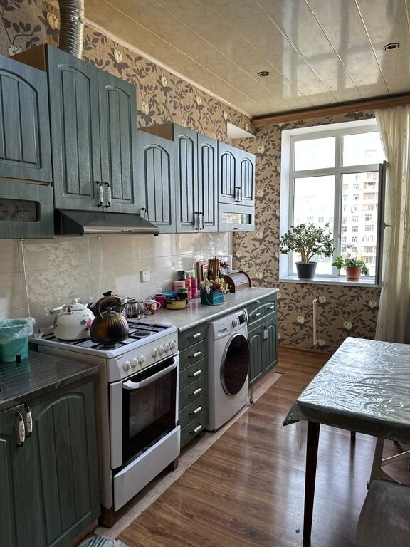 Satılır 2 otaqlı yeni tikili, 76 m², Xalqlar dostluğu m.-18