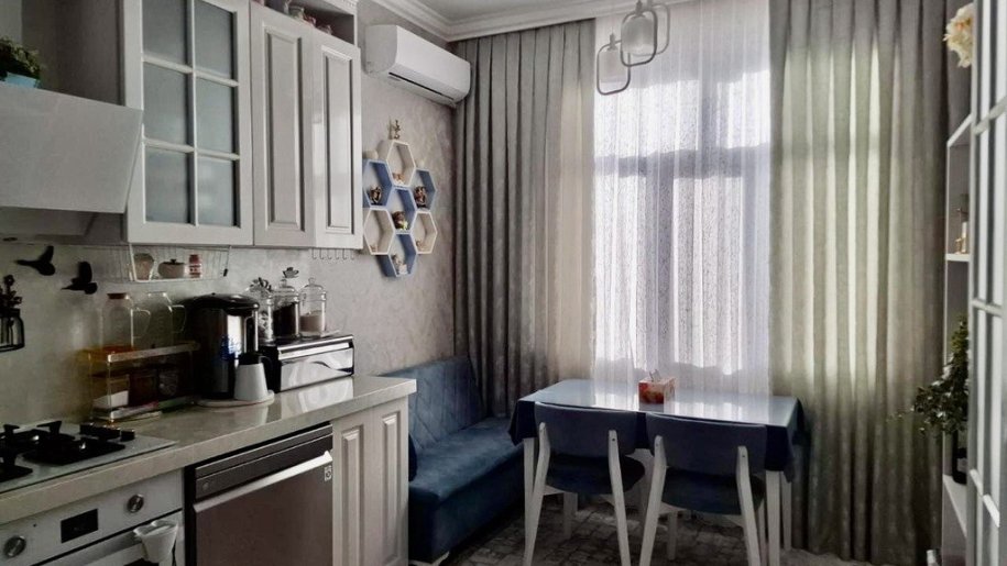Satılır 3 otaqlı yeni tikili, 140 m², Memar Əcəmi m.-8