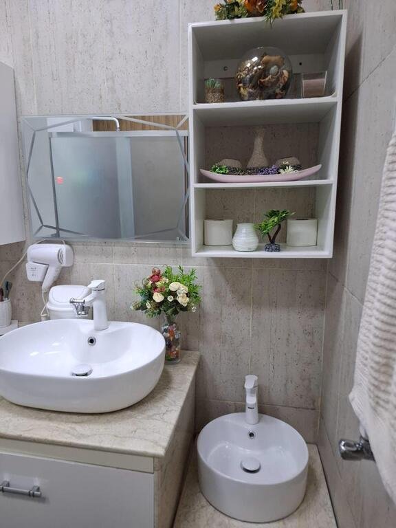 Satılır 3 otaqlı yeni tikili, 140 m², Memar Əcəmi m.-17