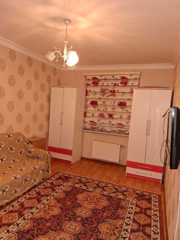Kirayə verilir 3 otaqlı köhnə tikili, 80 m², Memar Əcəmi m.-10