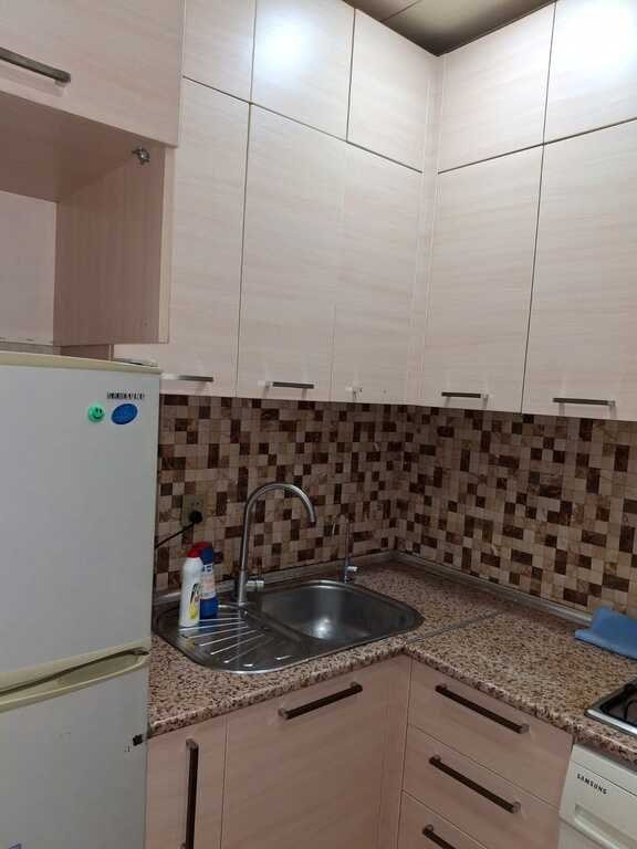 Kirayə verilir 3 otaqlı köhnə tikili, 80 m², Memar Əcəmi m.-11