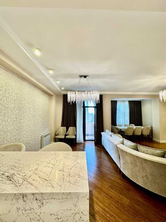 Satılır 4 otaqlı yeni tikili, 170 m², Nəsimi-4