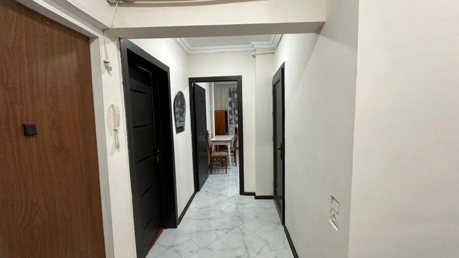 Kirayə verilir 2 otaqlı köhnə tikili, 65 m², Koroğlu m.-1