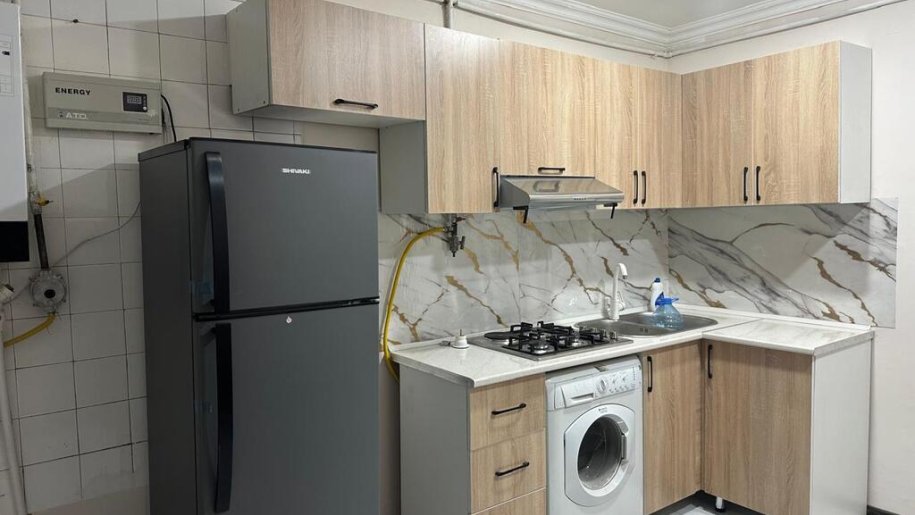 Kirayə verilir 2 otaqlı köhnə tikili, 65 m², Koroğlu m.-2