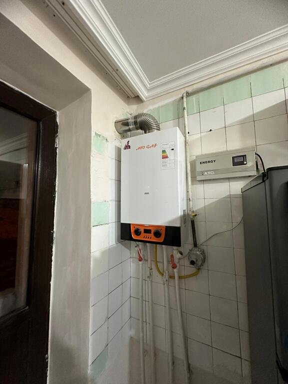 Kirayə verilir 2 otaqlı köhnə tikili, 65 m², Koroğlu m.-6