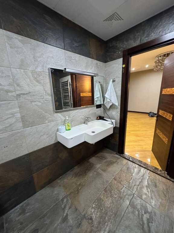 Kirayə verilir 3 otaqlı yeni tikili, 170 m², Nizami m.-11