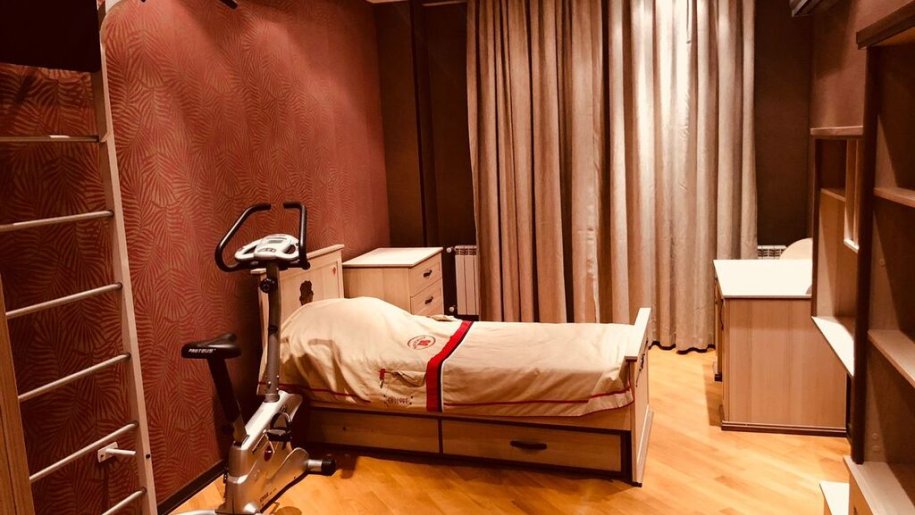 Kirayə verilir 4 otaqlı yeni tikili, 220 m², Sahil m.-16