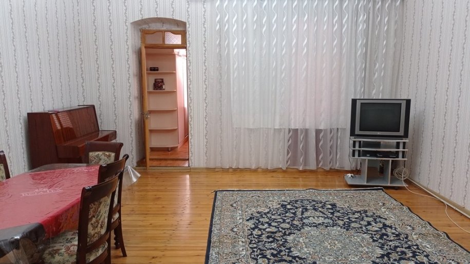 Kirayə verilir 2 otaqlı köhnə tikili, 65 m², Xətai m.-7