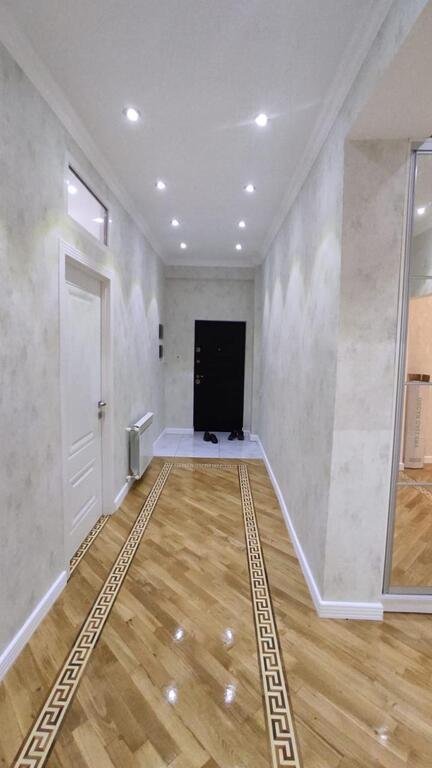 Satılır 3 otaqlı yeni tikili, 81 m², Xalqlar dostluğu m.-2
