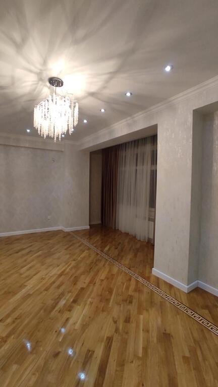 Satılır 3 otaqlı yeni tikili, 81 m², Xalqlar dostluğu m.-4