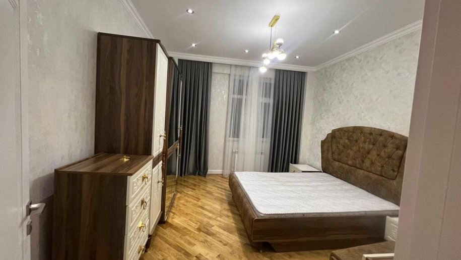 Satılır 3 otaqlı yeni tikili, 81 m², Xalqlar dostluğu m.-11