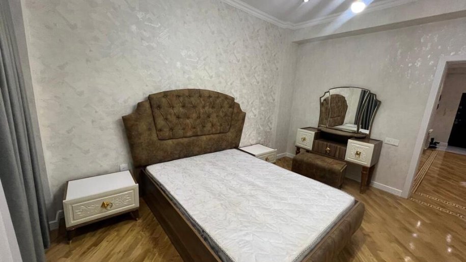 Satılır 3 otaqlı yeni tikili, 81 m², Xalqlar dostluğu m.-12