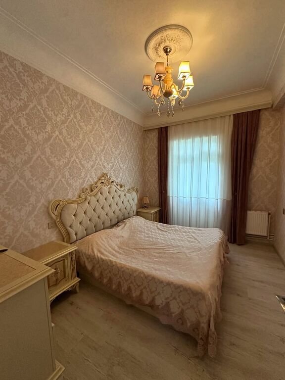 Satılır 3 otaqlı köhnə tikili, 80 m², Nəriman Nərimanov m.-3