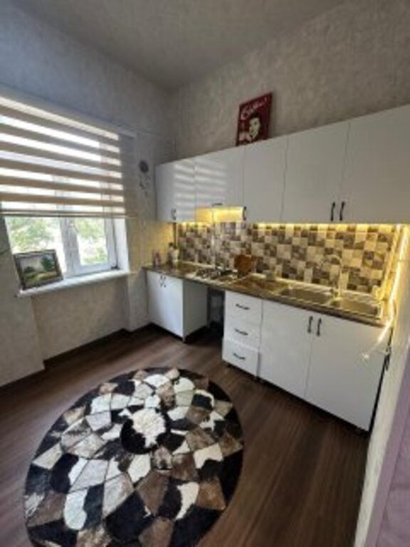 Satılır 3 otaqlı köhnə tikili, 75 m², Nəriman Nərimanov m.-4