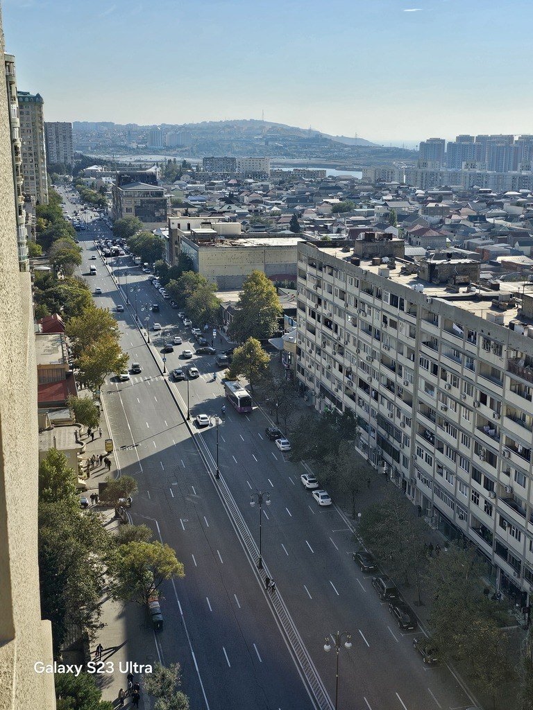 Satılır 3 otaqlı yeni tikili, 140 m², İnşaatçılar m.-9