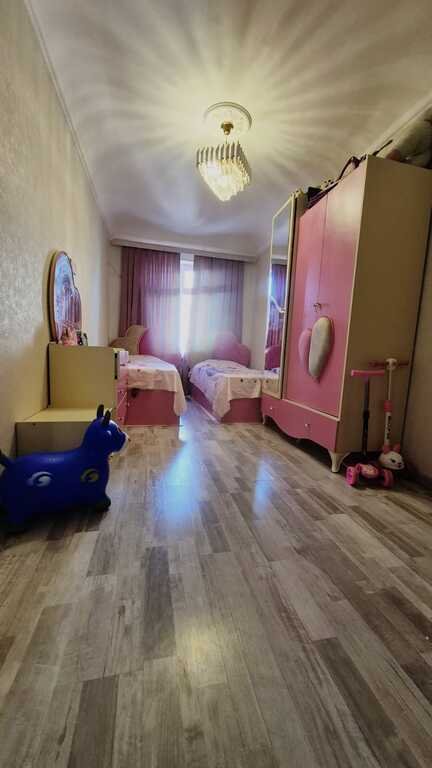Satılır 3 otaqlı köhnə tikili, 70 m², Neftçilər m.-5