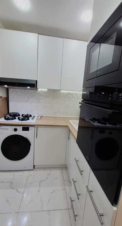 Satılır 3 otaqlı köhnə tikili, 70 m², Neftçilər m.-8