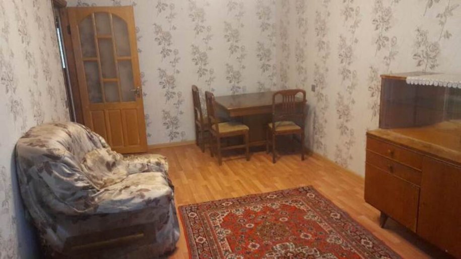 Kirayə verilir 2 otaqlı köhnə tikili, 50 m², İnşaatçılar m.-5