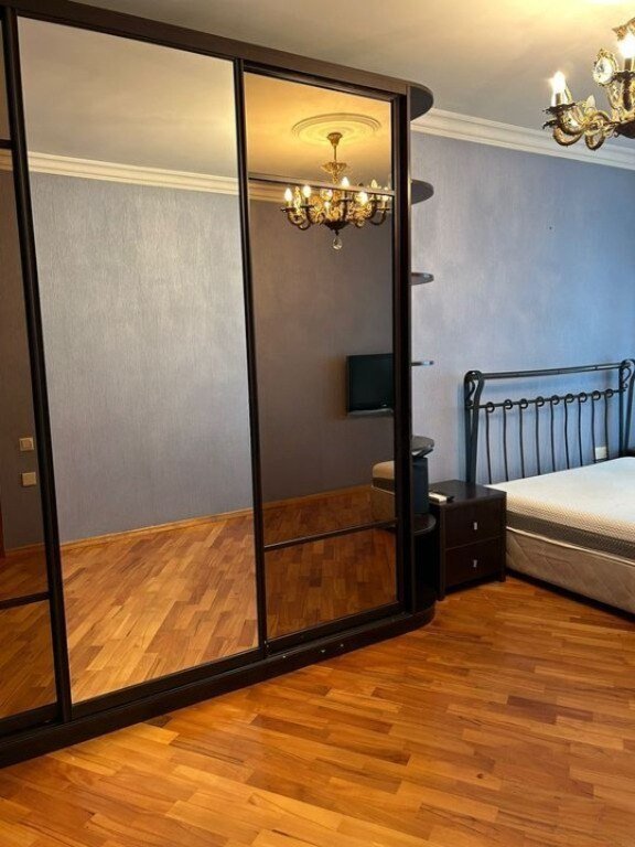 Satılır 3 otaqlı köhnə tikili, 85 m², Azadlıq Prospekti m.-8