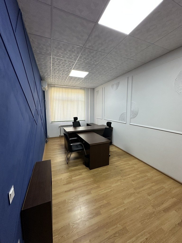 65 m<sup>2</sup> ofis icarəyə verilir, 8 noyabr-2
