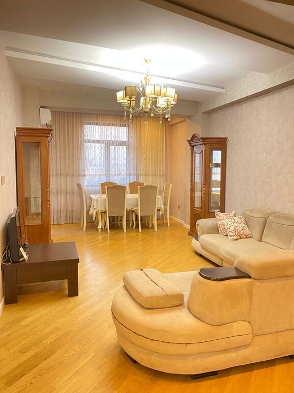 Kirayə verilir 2 otaqlı yeni tikili, 100 m², İnşaatçılar m.-3