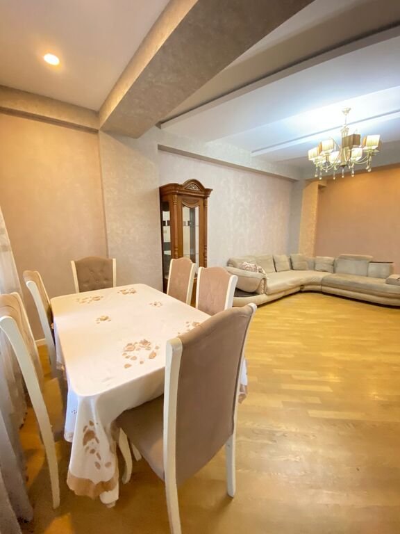 Kirayə verilir 2 otaqlı yeni tikili, 100 m², İnşaatçılar m.-5