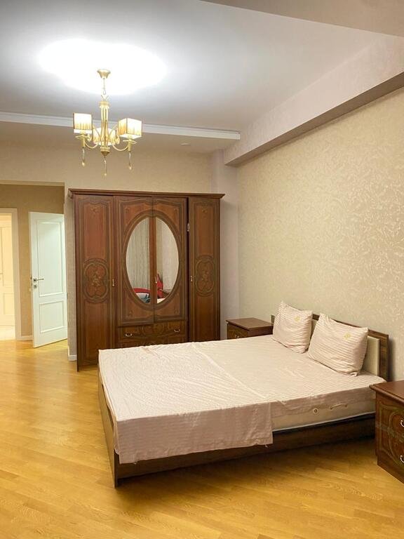 Kirayə verilir 2 otaqlı yeni tikili, 100 m², İnşaatçılar m.-11