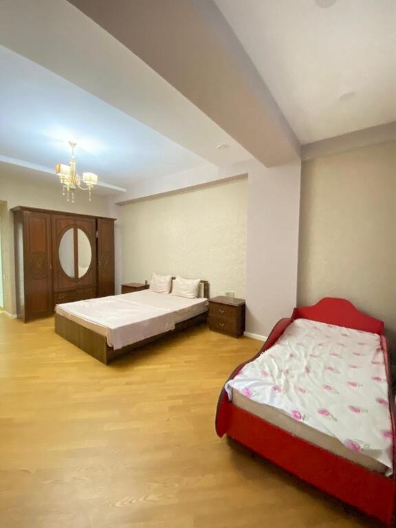 Kirayə verilir 2 otaqlı yeni tikili, 100 m², İnşaatçılar m.-12