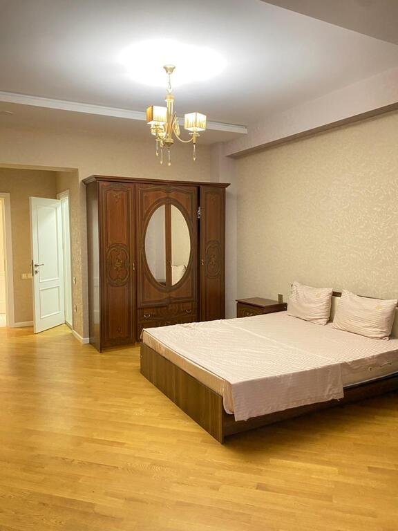 Kirayə verilir 2 otaqlı yeni tikili, 100 m², İnşaatçılar m.-13