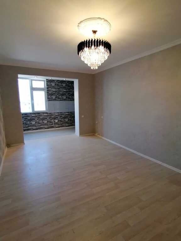 Satılır 3 otaqlı köhnə tikili, 70 m², Bakıxanov (Razin)-2