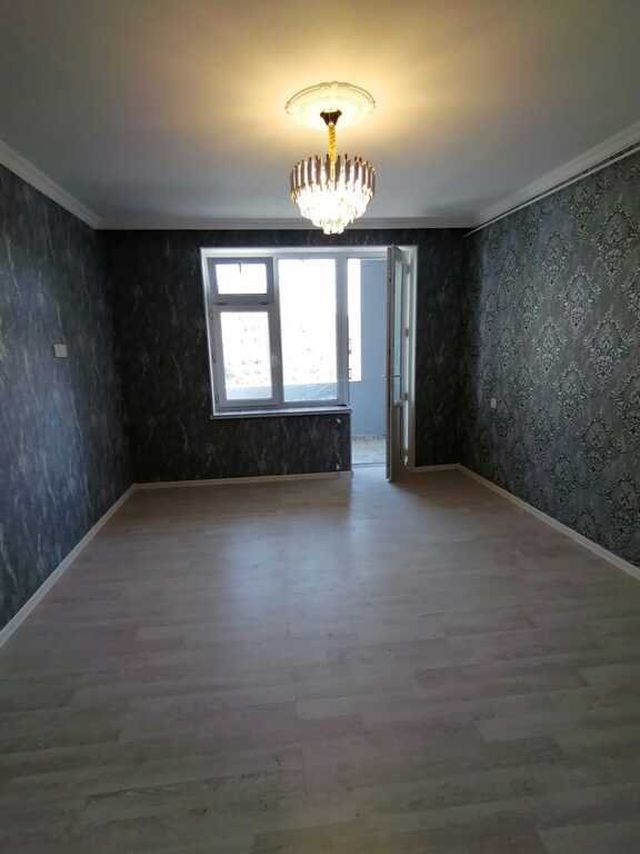 Satılır 3 otaqlı köhnə tikili, 70 m², Bakıxanov (Razin)-8