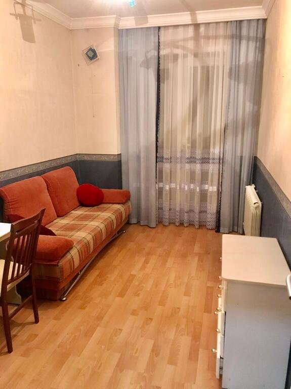 Kirayə verilir 3 otaqlı köhnə tikili, 141 m², Nəriman Nərimanov m.-1