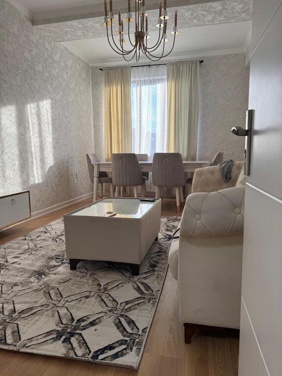 Kirayə verilir 3 otaqlı yeni tikili, 87 m², 28 May m.-1