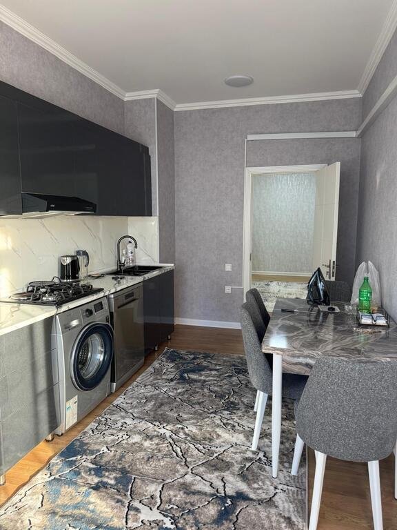 Kirayə verilir 3 otaqlı yeni tikili, 87 m², 28 May m.-4