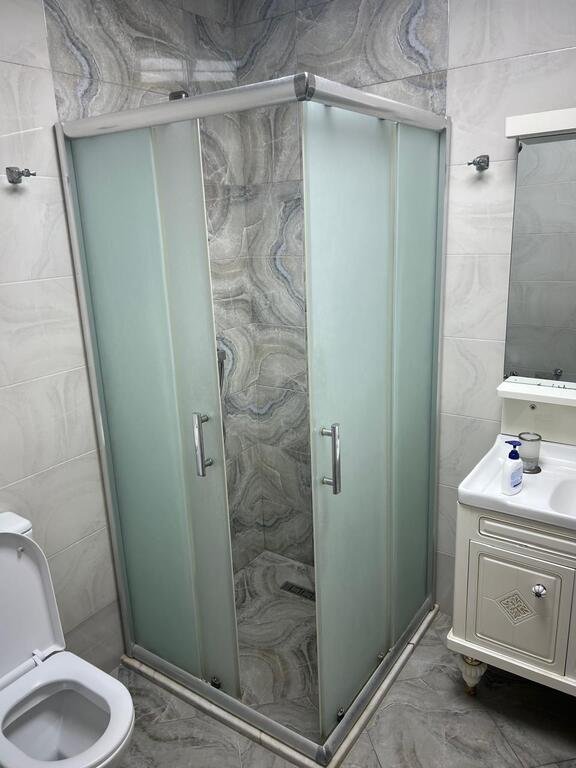 Kirayə verilir 2 otaqlı yeni tikili, 90 m², 28 May m.-7