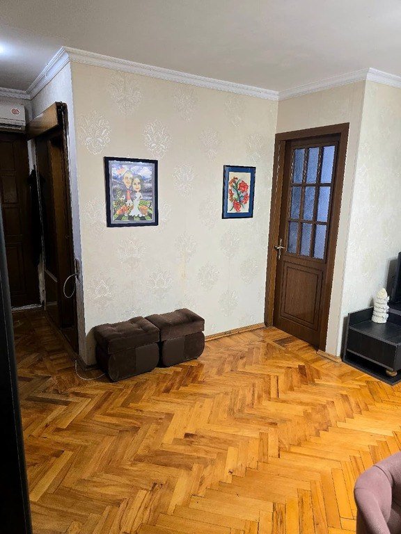 Satılır 4 otaqlı köhnə tikili, 80 m², Bakmil m.-2