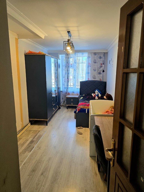 Satılır 4 otaqlı köhnə tikili, 80 m², Bakmil m.-7