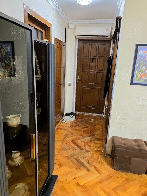 Satılır 4 otaqlı köhnə tikili, 80 m², Bakmil m.-9
