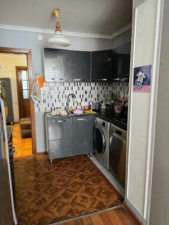 Satılır 4 otaqlı köhnə tikili, 80 m², Bakmil m.-17