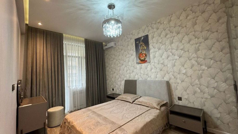 Kirayə verilir 3 otaqlı yeni tikili, 93 m², Elmlər Akademiyası m.-15