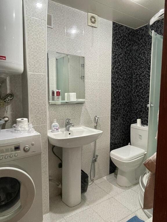 Kirayə verilir 3 otaqlı köhnə tikili, 70 m², 28 May m.-14