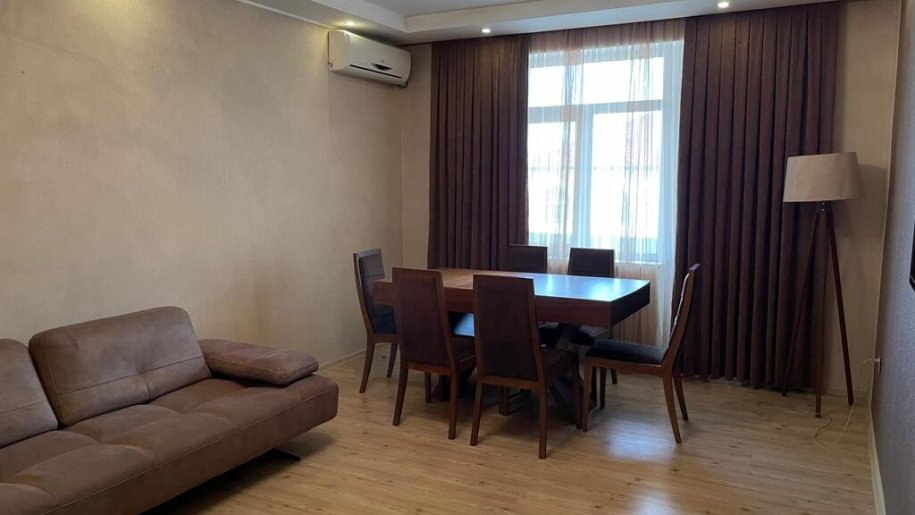 Satılır 3 otaqlı köhnə tikili, 80 m², Xalqlar dostluğu m.-8