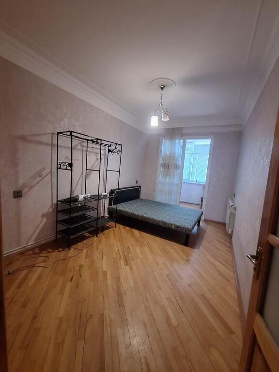 Satılır 3 otaqlı köhnə tikili, 77 m², Nəriman Nərimanov m.-7