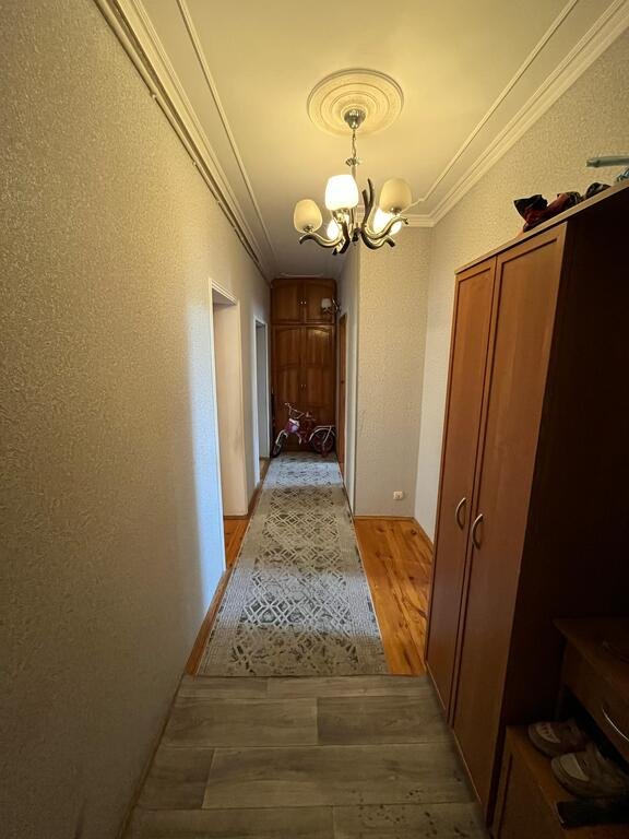Satılır 3 otaqlı köhnə tikili, 75 m², Xalqlar dostluğu m.-6